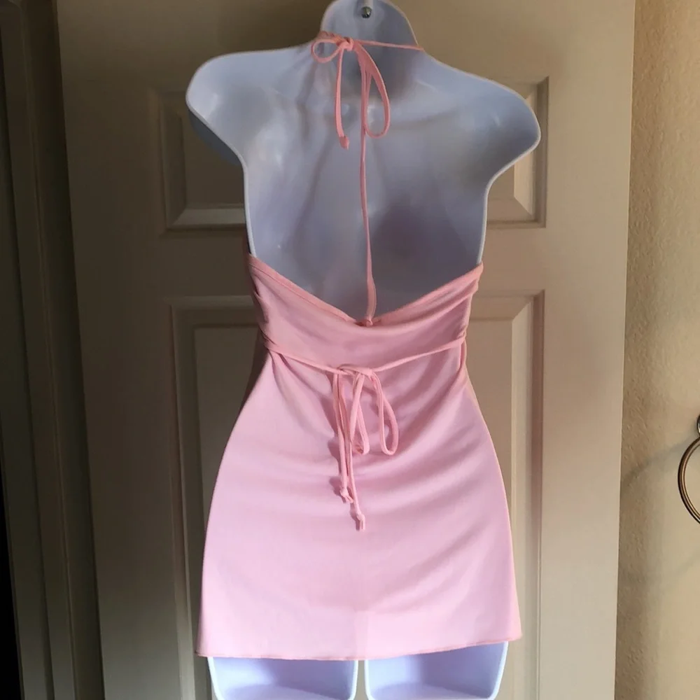 Pink backless halter with flower design, Medium - Picture 5 of 5